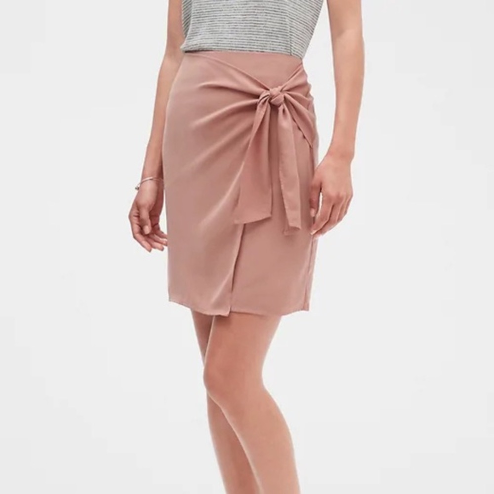 Banana Republic Tie Knot Pencil Skirt Size 4